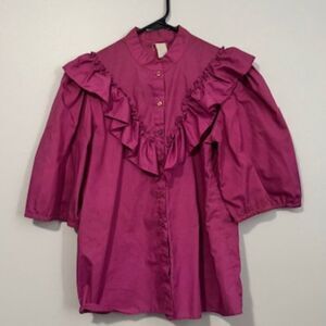 USED Woman's Short Sleeve Button Down Shirt / Blouse Color Wine Size Medium
